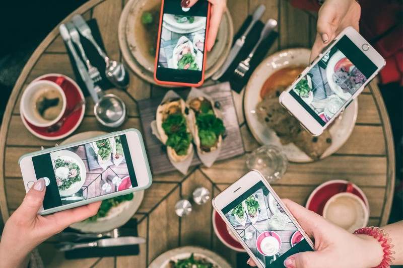 تولید محتوا برای رستوران در شبکه های اجتماعی
